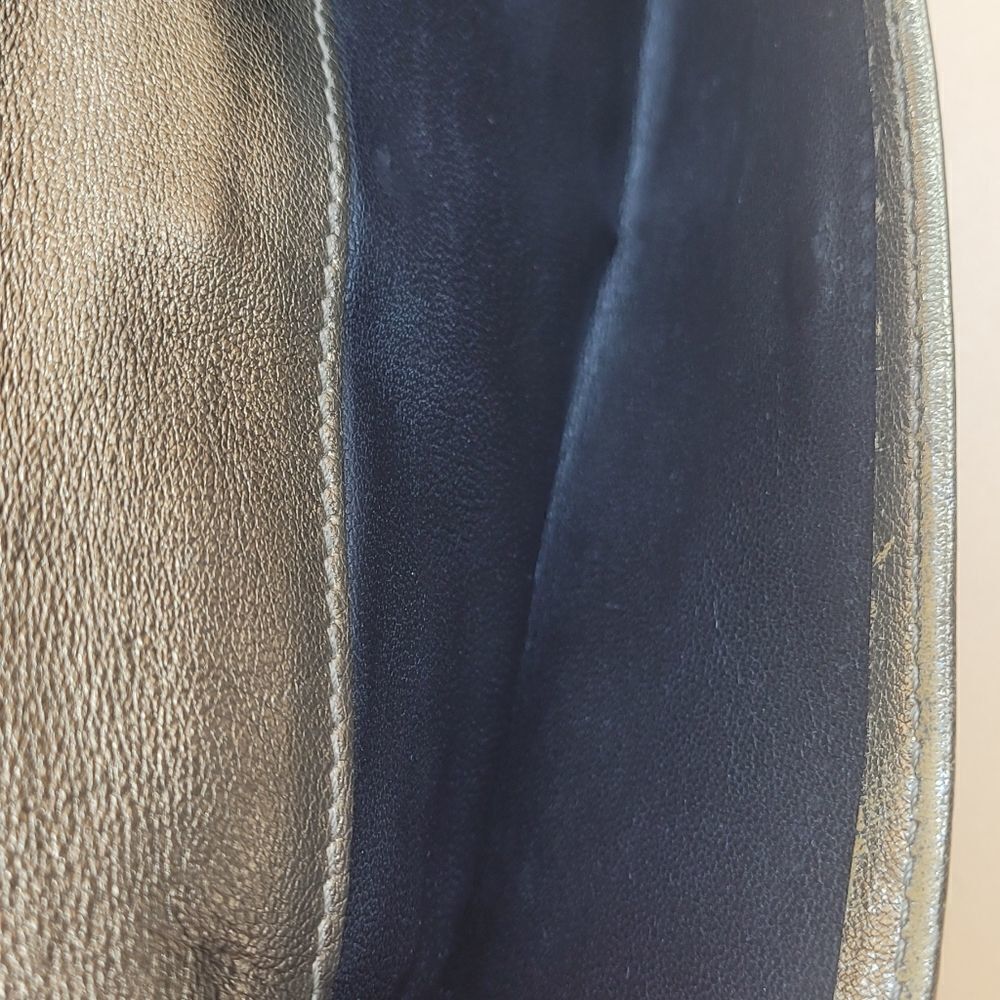 Authentic Gucci GG Monogram Wallet - Picture 11 of 12